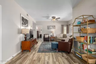 Photo #4: 6741223 Listing 