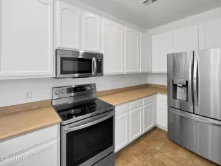 Photo #5: 6741298 Listing 