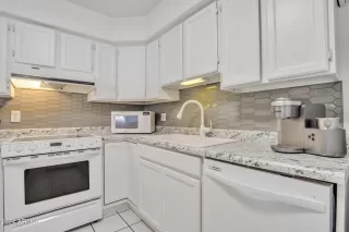 Photo #3: 6741504 Listing