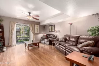 Photo #3: 6741616 Listing