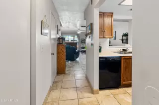 Photo #3: 6741655 Listing