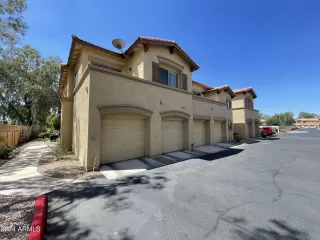 Photo #1: 6741690 Listing 