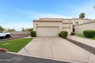 Photo #1: 6741989 Listing