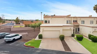 Photo #4: 6741989 Listing