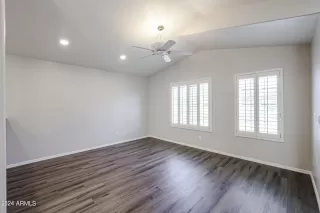 Photo #2: 6741991 Listing