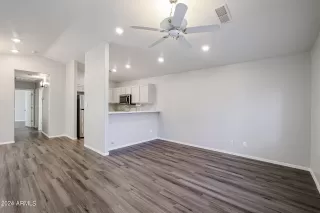 Photo #3: 6741991 Listing