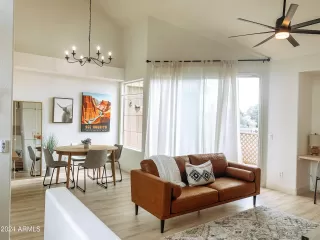 Photo #3: 6742446 Listing