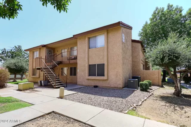 MLS: 6742677 Condo For Sale