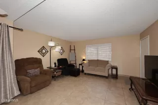 Photo #6: 6742677 Listing 