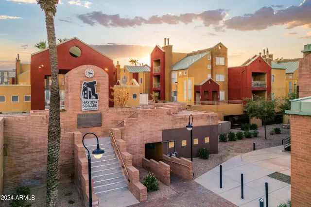 MLS: 6742812 Condo For Sale