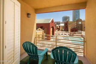 Photo #5: 6742812 Listing