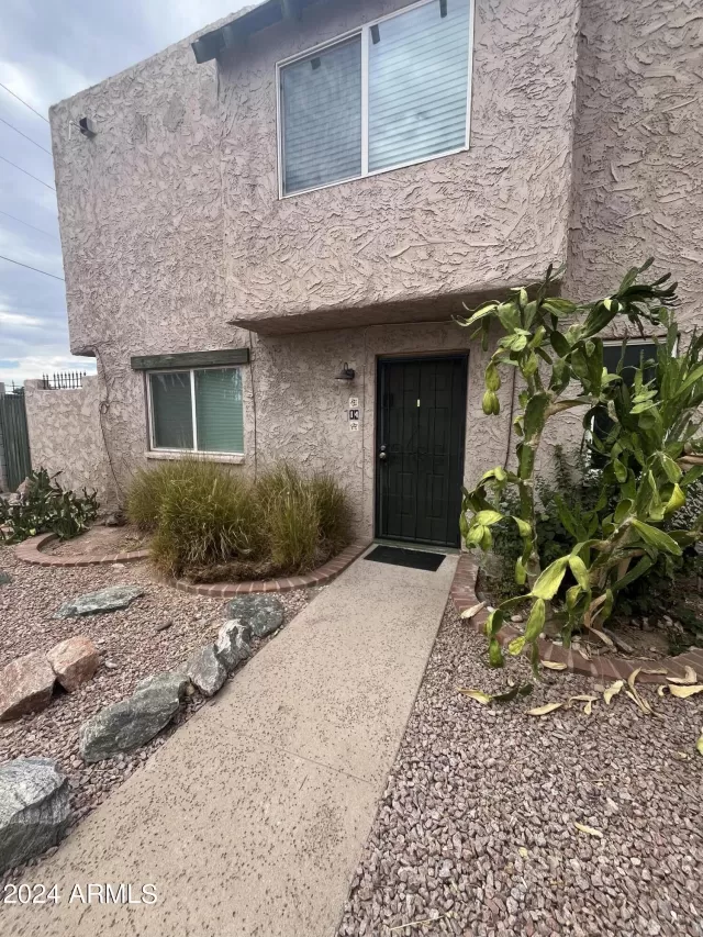 MLS: 6743044 Condo For Sale