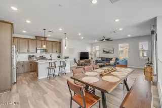 Photo #3: 6743375 Listing 