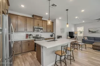 Photo #5: 6743375 Listing 