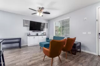 Photo #6: 6743974 Listing 