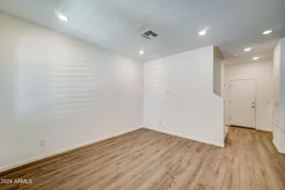 Photo #3: 6743983 Listing 