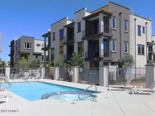 Photo #1: 6744054 Listing 