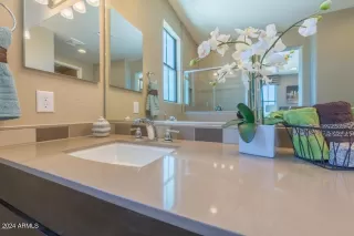 Photo #3: 6744054 Listing 