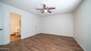 Photo #5: 6744098 Listing