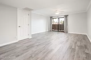 Photo #3: 6744590 Listing 