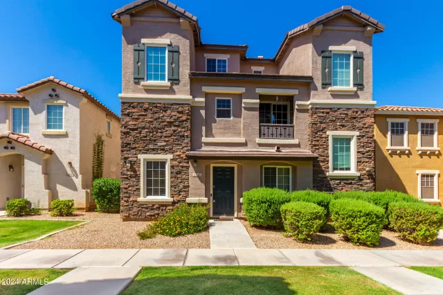 MLS: 6744763 Condo For Sale