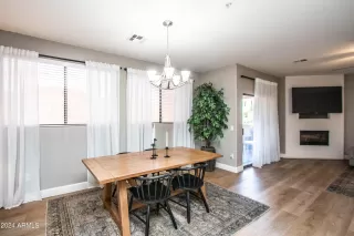 Photo #6: 6744850 Listing