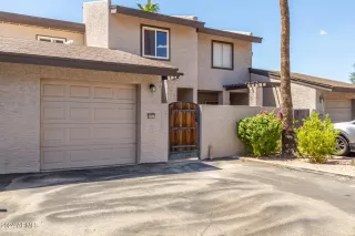 Photo #1: 6745032 Listing