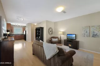 Photo #6: 6745064 Listing 