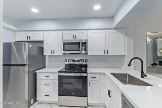 Photo #1: 6745299 Listing 