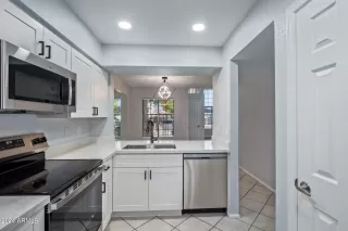 Photo #6: 6745299 Listing 