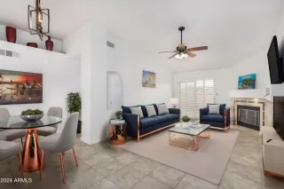 Photo #3: 6745352 Listing