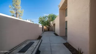 Photo #3: 6746129 Listing 