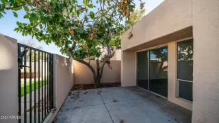 Photo #4: 6746129 Listing 