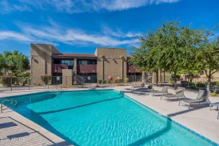 Photo #3: 6746183 Listing 