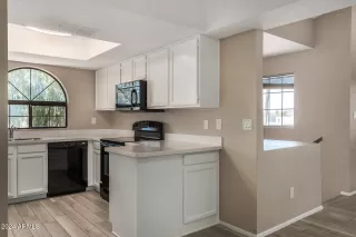 Photo #5: 6746478 Listing 