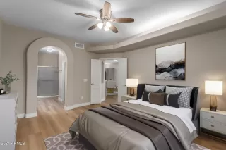 Photo #6: 6746547 Listing