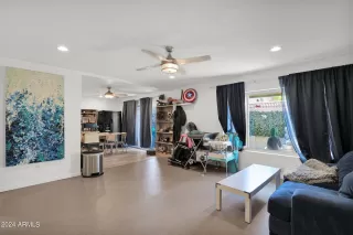 Photo #4: 6746586 Listing