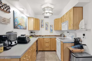 Photo #6: 6746586 Listing