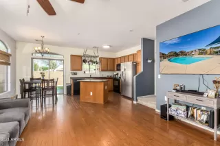 Photo #4: 6746665 Listing 