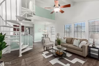 Photo #2: 6747279 Listing 