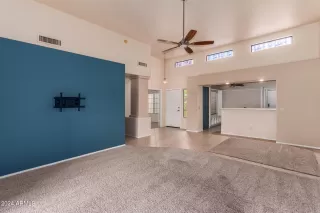 Photo #4: 6747443 Listing 