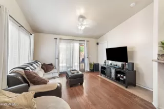 Photo #2: 6747505 Listing