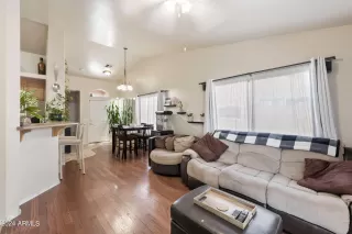 Photo #3: 6747505 Listing