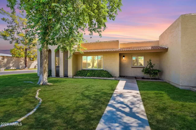 MLS: 6747570 Condo For Sale