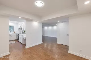 Photo #2: 6747901 Listing