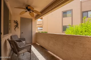 Photo #5: 6747926 Listing