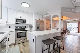 Photo #6: 6747952 Listing 