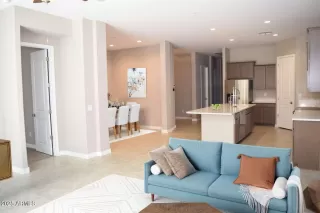 Photo #4: 6748157 Listing 