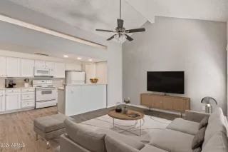 Photo #1: 6748271 Listing