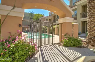 Photo #4: 6748302 Listing 